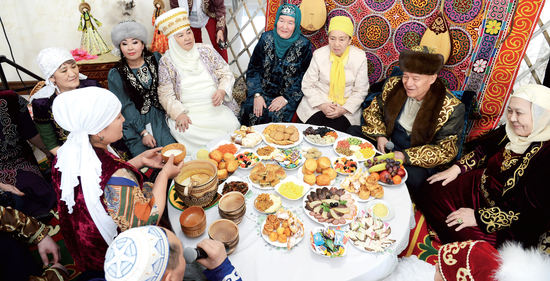 Традиция дастархан казахская традиция